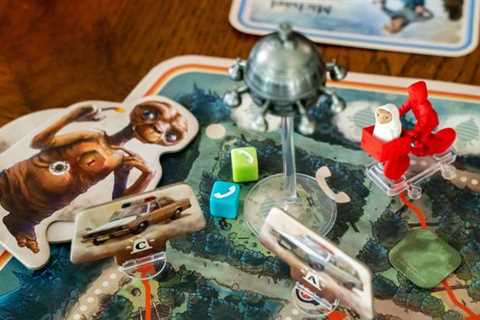 New E.T. the Extra-Terrestrial board game breaks the franchise’s bizarre curse