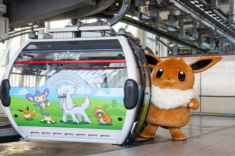 Pikachu tours London for the Pokémon World Championships